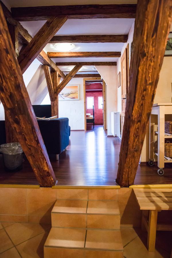 Landhotel Im Hexenwinkel Wiernsheim エクステリア 写真